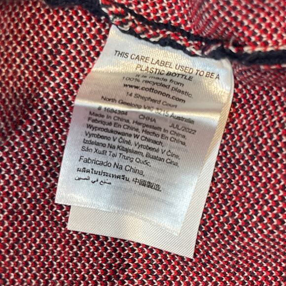 TYPO Santa Chased By Dogs Ugly Christmas Sweater Size XL - Picture 4 of 4